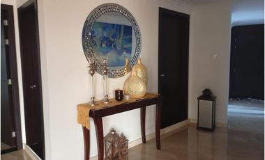 APTO REMODELADO EN ALTOS DE RIOMAR