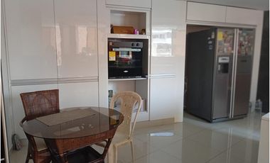 APTO REMODELADO EN ALTOS DE RIOMAR