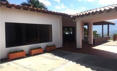 Finca en Arriendo en Copacabana, Antioquia