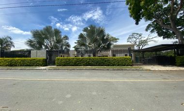 SE ALQUILA CASA CAMPESTRE  EN LA TORRE CONDOMINIO LOS SAMANES DE ROZO