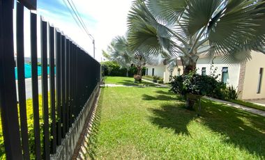 SE ALQUILA CASA CAMPESTRE  EN LA TORRE CONDOMINIO LOS SAMANES DE ROZO