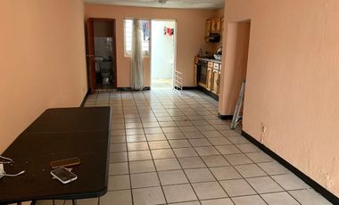 Casa en Venta en Constitucion - Esteban Vaca Calderon 240