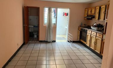Casa en Venta en Constitucion - Esteban Vaca Calderon 240