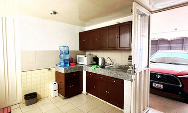 Venta de Edificio de Oficinas en 33 Oriente colonia el Mirador