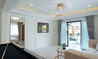 Luxury Pool Villa on Thepprasit Road 5 bedrooms and 6 bathrooms Near Jomtien Beach & Walking Street, High Rental Potential