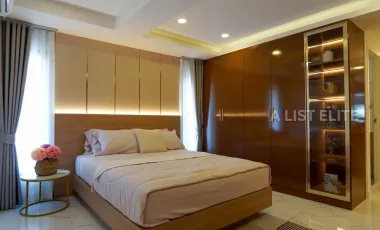 Luxury Pool Villa on Thepprasit Road 5 bedrooms and 6 bathrooms Near Jomtien Beach & Walking Street, High Rental Potential