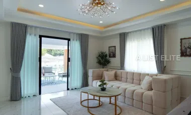 Luxury Pool Villa on Thepprasit Road 5 bedrooms and 6 bathrooms Near Jomtien Beach & Walking Street, High Rental Potential