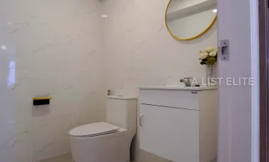 Luxury Pool Villa on Thepprasit Road 5 bedrooms and 6 bathrooms Near Jomtien Beach & Walking Street, High Rental Potential