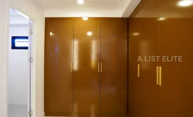 Luxury Pool Villa on Thepprasit Road 5 bedrooms and 6 bathrooms Near Jomtien Beach & Walking Street, High Rental Potential