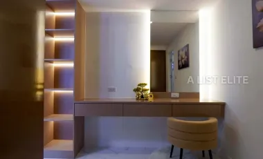 Luxury Pool Villa on Thepprasit Road 5 bedrooms and 6 bathrooms Near Jomtien Beach & Walking Street, High Rental Potential