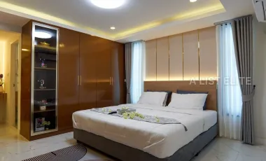 Luxury Pool Villa on Thepprasit Road 5 bedrooms and 6 bathrooms Near Jomtien Beach & Walking Street, High Rental Potential