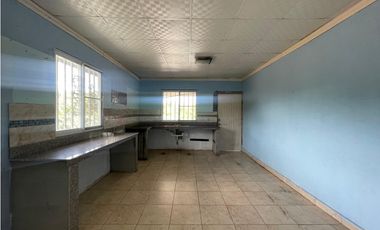 VENDO CASA El HATILLO - LAS UVAS