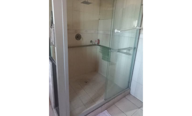 Venta de Casa con Galeras y Oficinas/ Pueblo Nuevo