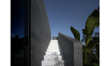 Se vende Penthouse en Paitilla, completamente amoblado