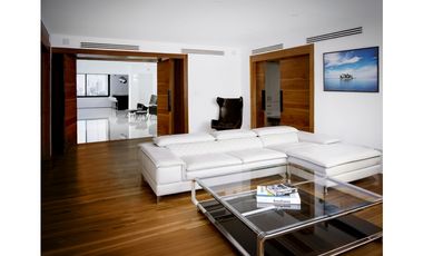 Se vende Penthouse en Paitilla, completamente amoblado