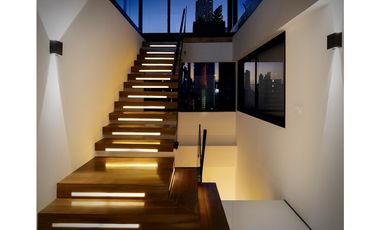 Se vende Penthouse en Paitilla, completamente amoblado