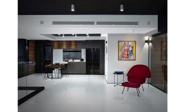 Se vende Penthouse en Paitilla, completamente amoblado