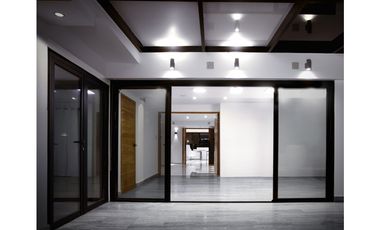 Se vende Penthouse en Paitilla, completamente amoblado
