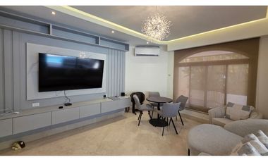 Alquiler de casa en Costa del Este – PH Antigua