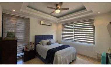 Alquiler de casa en Costa del Este – PH Antigua