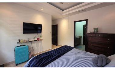Alquiler de casa en Costa del Este – PH Antigua
