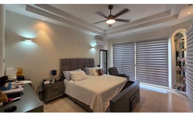 Alquiler de casa en Costa del Este – PH Antigua