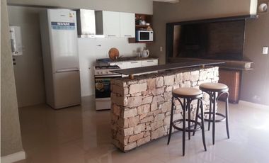 DEPARTAMENTO 1 DORMITORIO Y COCHERA EN ALQUILER - QUINTA SECCIÓN