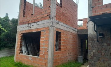Casa A Terminar En Punta Mogotes