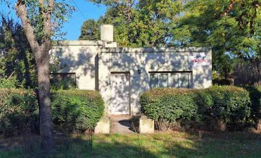 Casa en venta en Ameghino