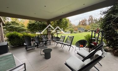 ARRIENDO CASA PARCELA 6 DORM+ESCRITORIO+SERV CHICUREO CENTRO