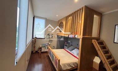 ARRIENDO CASA PARCELA 6 DORM+ESCRITORIO+SERV CHICUREO CENTRO