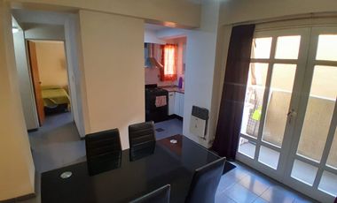 ALQUILER DE DEPARTAMENTO AMOBLADO. CENTRICO