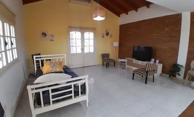 Alquiler de Casa Amoblada. 2 hab. Santa Lucia