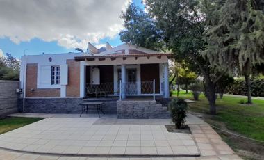 Alquiler de Casa Amoblada. 2 hab. Santa Lucia
