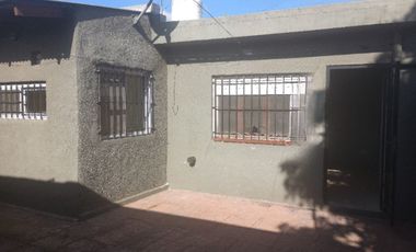 VENTA CASA 3 AMBIENTES GLEW C/DEPTO ADICIONAL