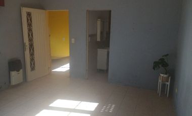 VENTA CASA 3 AMBIENTES GLEW C/DEPTO ADICIONAL