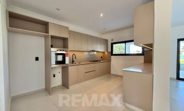 CASA 6AMB EN VENTA PILAR B° SAN PABLO FINANCIACION