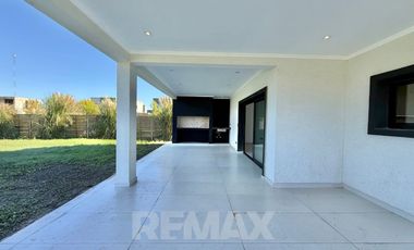 CASA 6AMB EN VENTA PILAR B° SAN PABLO FINANCIACION