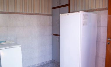 VENTA CASA  4 AMBIENTES SANTOS LUGARES