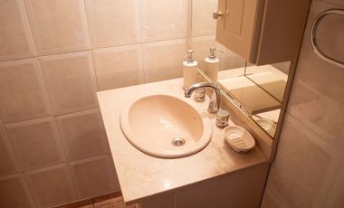 VENTA CASA  4 AMBIENTES SANTOS LUGARES