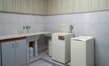 VENTA CASA  4 AMBIENTES SANTOS LUGARES