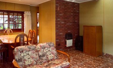 VENTA CASA  4 AMBIENTES SANTOS LUGARES