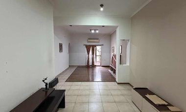 VENTA LOTE/VIVIENDA MULTIFAMILIAR TAPIALES CENTRO