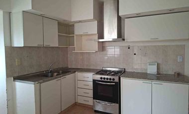 Casa en alquiler 5 amb con jardin y terraza Olivos
