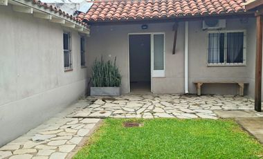 Casa en alquiler 5 amb con jardin y terraza Olivos