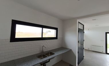CASA EN VENTA EN SALTO, PROVINCIA DE BUENOS AIRES