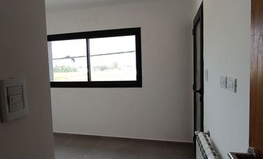 CASA EN VENTA EN SALTO, PROVINCIA DE BUENOS AIRES