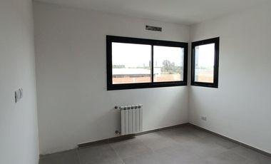 CASA EN VENTA EN SALTO, PROVINCIA DE BUENOS AIRES