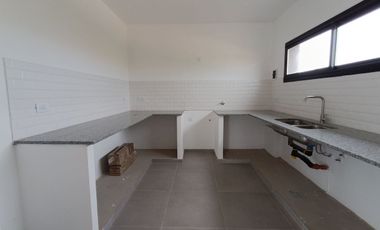 CASA EN VENTA EN SALTO, PROVINCIA DE BUENOS AIRES