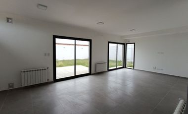 CASA EN VENTA EN SALTO, PROVINCIA DE BUENOS AIRES
